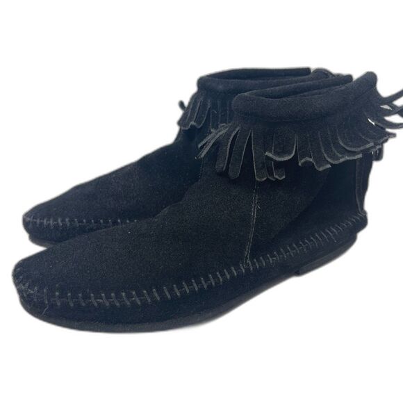 MINNETONKA WOMEN'S Black FRINGE SUEDE BOOTS Booties Size 7  - Zip Moccasin #289 - Picture 1 of 9